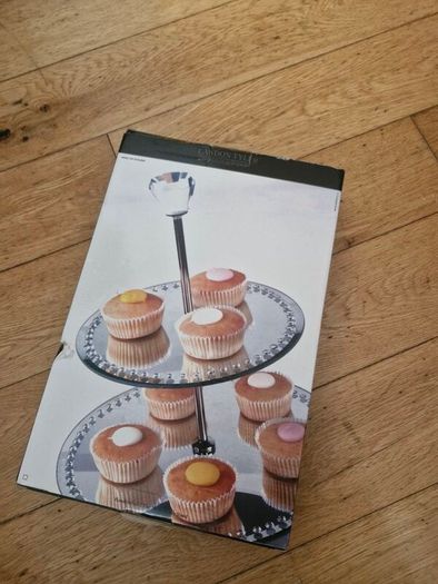 Cupcake stand
