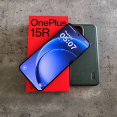 OnePlus 15R 512gb European model in new condition with case
