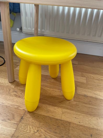 Kids table and stools