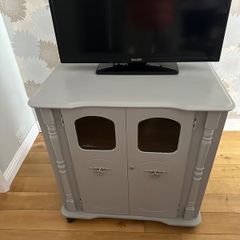 television  cabinet