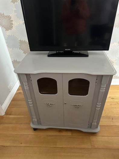 television  cabinet