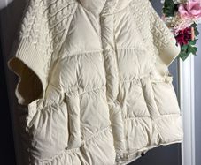 Creamy vest