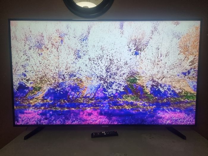 65" Samsung 4K Certified Ultra HD HDR Smart LED TV
