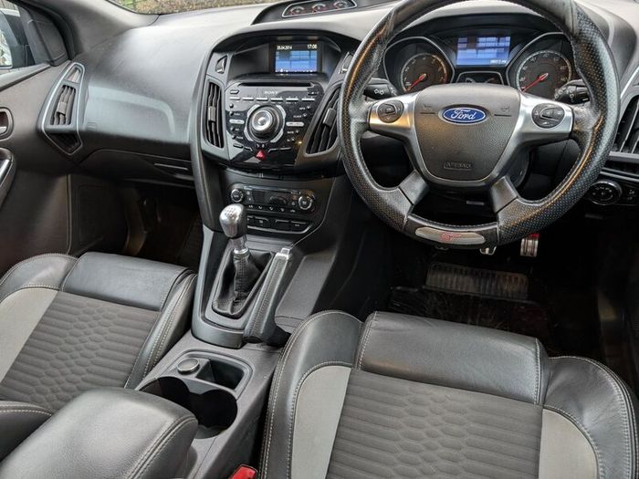 Ford Focus 2014 2.0 Turbo Petrol ST2 ST250