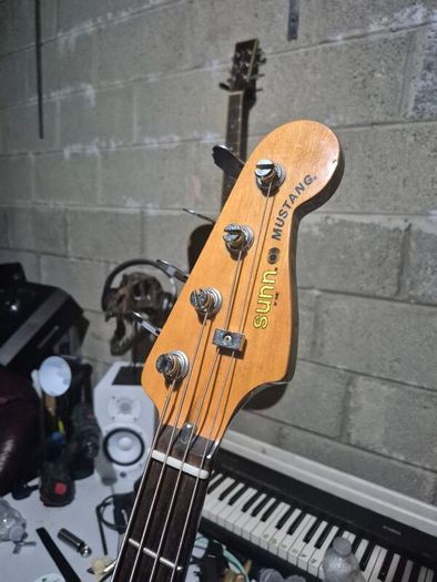 Sunn Mustang ( 70s Fender India) BASS