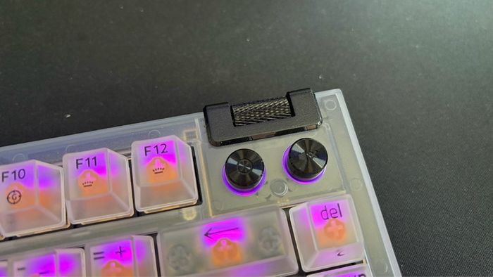 Razer BlackWidow V4 75% Phantom White