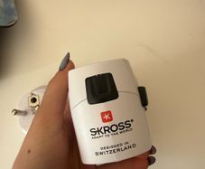 Traveling adapter