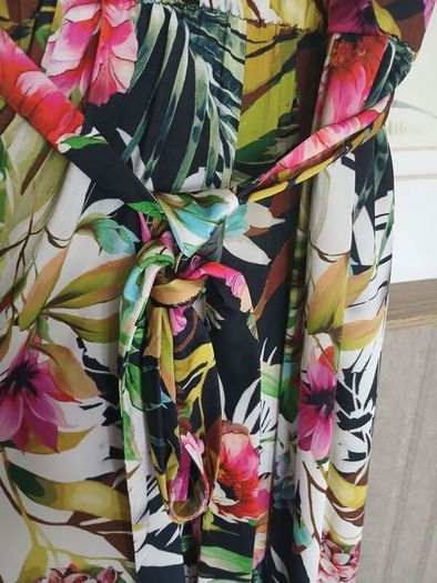 Tia Occasion jumpsuit  brand new with tags