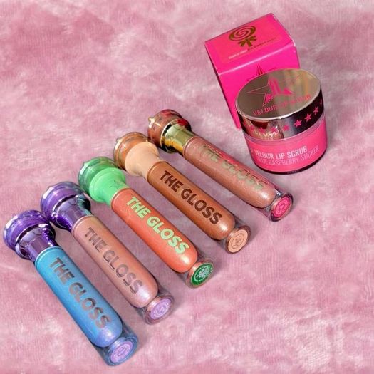 Jeffrey star glosses and lip scrub