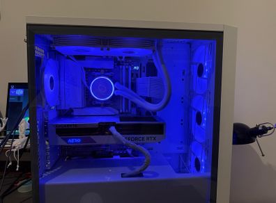 Custom White Gaming PC - RTX 4070 Super / Ryzen 9700X