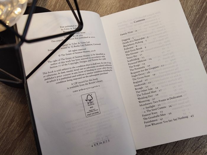 100 Poems ! by Seamus Heaney ! 2020 ! by Faber & Faber !