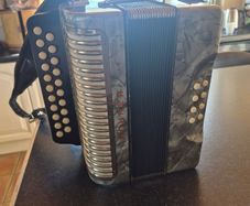 Hohner Black Dot