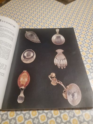 Investing in Silver - Softcover  Eric Delieb