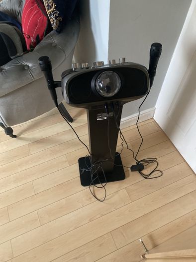 Karaoke Machine with built in Speaker, Light and Microphones