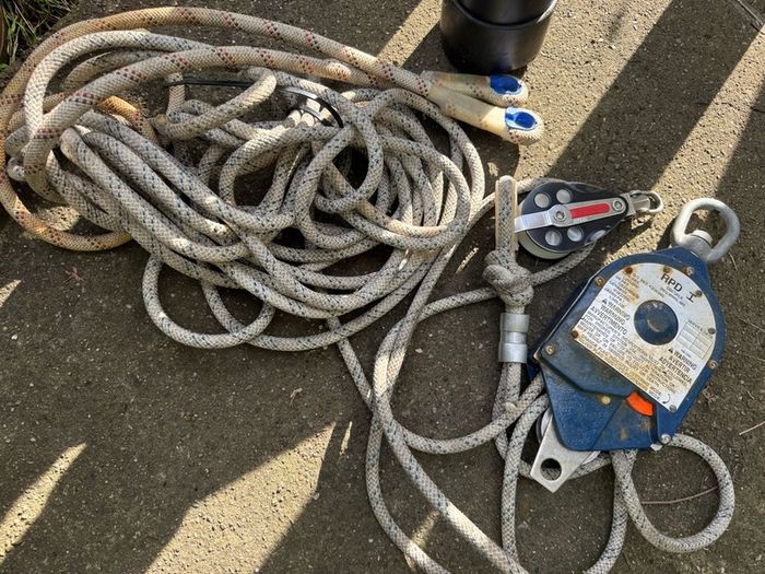 Rescue positioning device