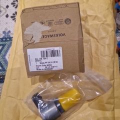 VW Audi 2.0 Tdi Fuel Rail Pressure Relief Valve 04L130764D New Genuine part