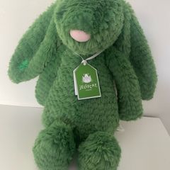 New Special Limited Edition Jellycat Blathnaid Green Bunny