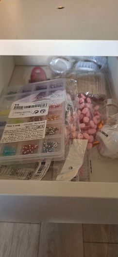 Nail kit