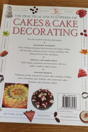The Practical Encyclopedia of Cakes & Cake Decorating by Pickford, Murfitt (Paperback, 2000)