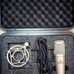 Editors Keys SL150 Condenser USB Microphone (With Hard Case & Shockmount)