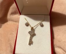 gift set earrings & necklace