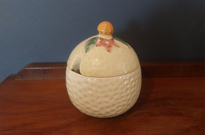 Delightful Lidded Preserve/Marmalade Pot in the Shape of a Juicy Lemon Fruit with a Leafy and Floral decoration and Finial, by Keele Street Pottery Company, Circa 1950, Funky MCM Chic