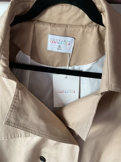 trench Bnwt size small trench coat jacket size small compania fantastica