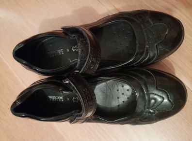 Girl's shoes