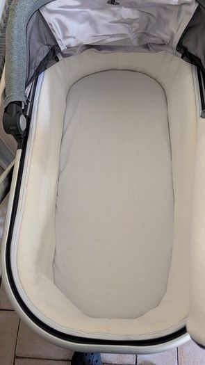 Uppababy Vista (Includes Bassinet, Rumble Seat & All Adapters)