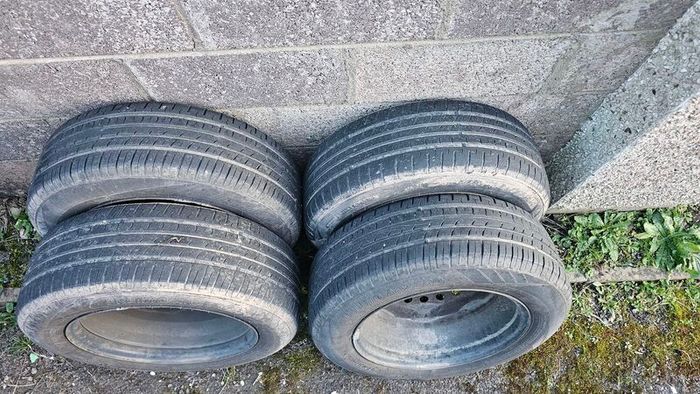 3 Tyres
