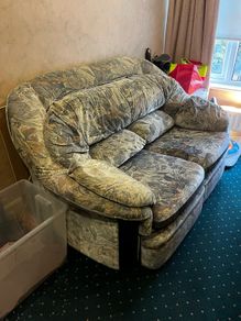 Velour 2-seater couch