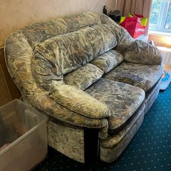 Velour 2-seater couch
