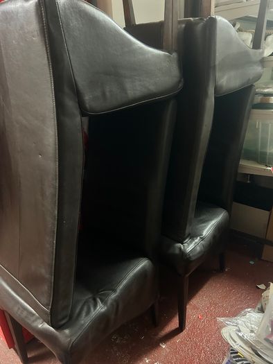 4xLeather dining chairs