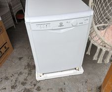 indesit dishwasher