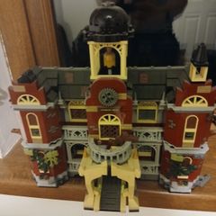 Lego 70425-1 Newbury Haunted High School Hidden Side
