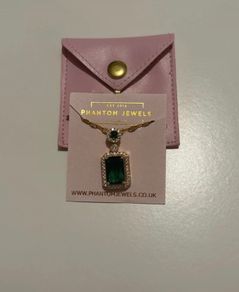 Emerald green necklace