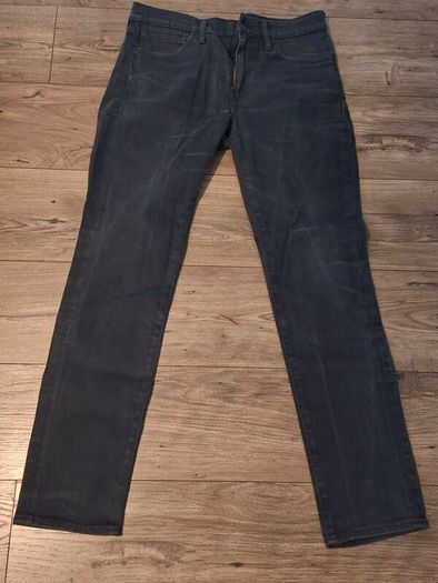 Levi jeans slim fit w33 l32