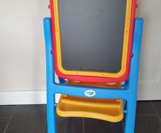Crayola 2 sided easel.