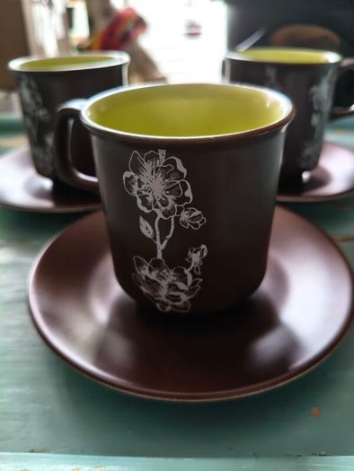 3 x Crown Devon coffee cups& Saucers