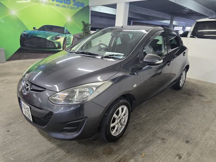 2013 Mazda Demio