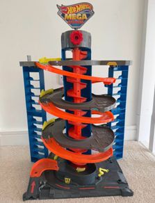 Hot Wheels Garage