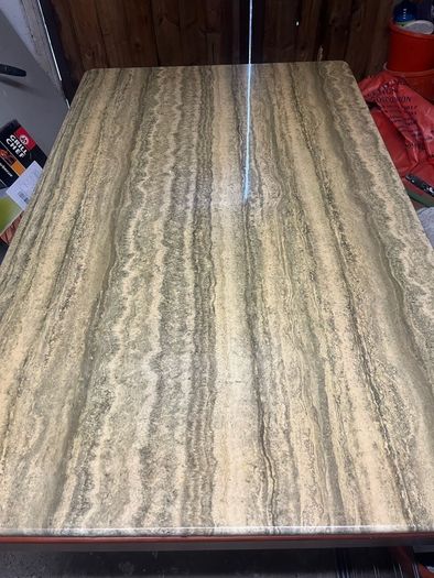 Marbled effect table