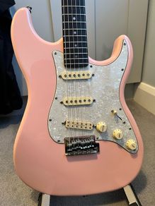 Fender Pickups Jet JS400 Stratocaster guitar with loads of upgrade