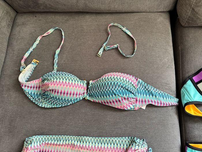 6 Swimming bikinis, size S (8/10)