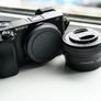 Sony a6400 + 3 lenses + accessories Image 6