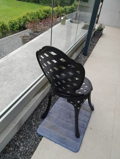 Iron garden chair