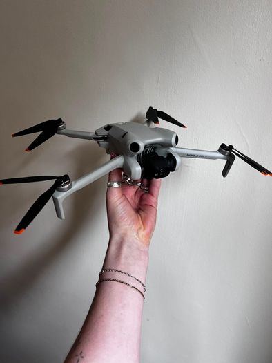 DJI Mini 4 Pro Fly More Combo