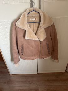 Woman's beije winter jacket