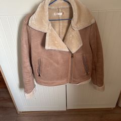 Woman's beije winter jacket