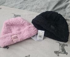 ugg hats 2 of never worn